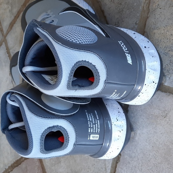 Nike React Alpha Hurache Elite 3 - Picture 2 of 6